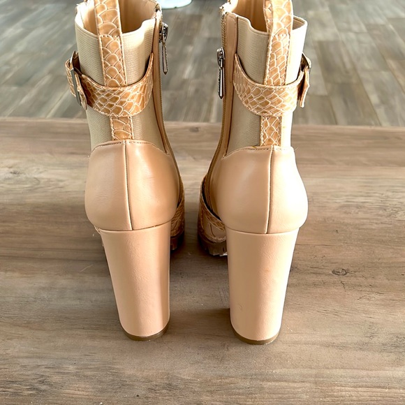 Cape Robbin Booties - Picture 3 of 6